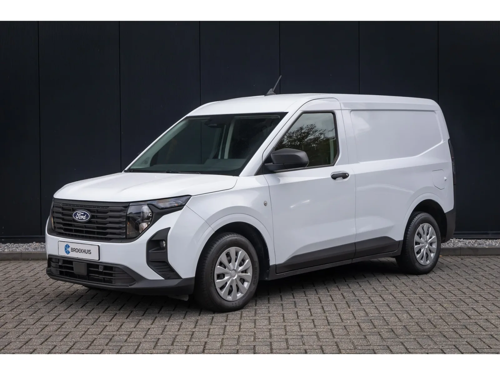 Ford Transit Courier (2024) — foto 1