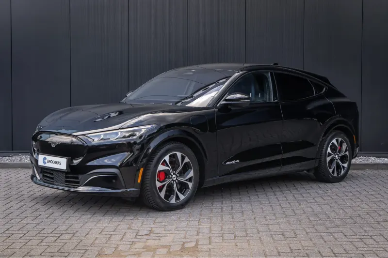 Ford Mustang Mach-E (2022)