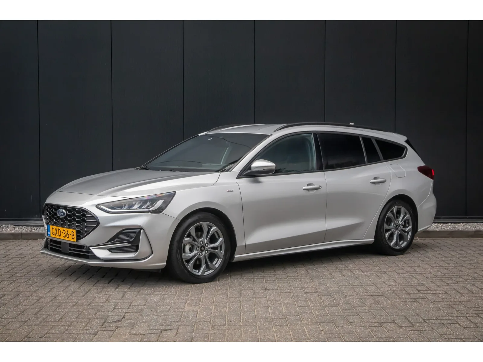 Ford Focus (2025) — foto 1