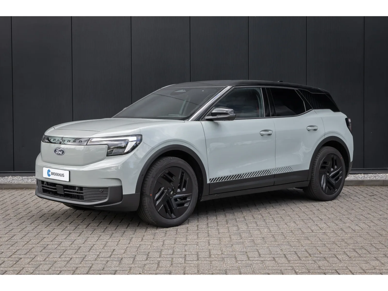 Ford Explorer (2026) — foto 1