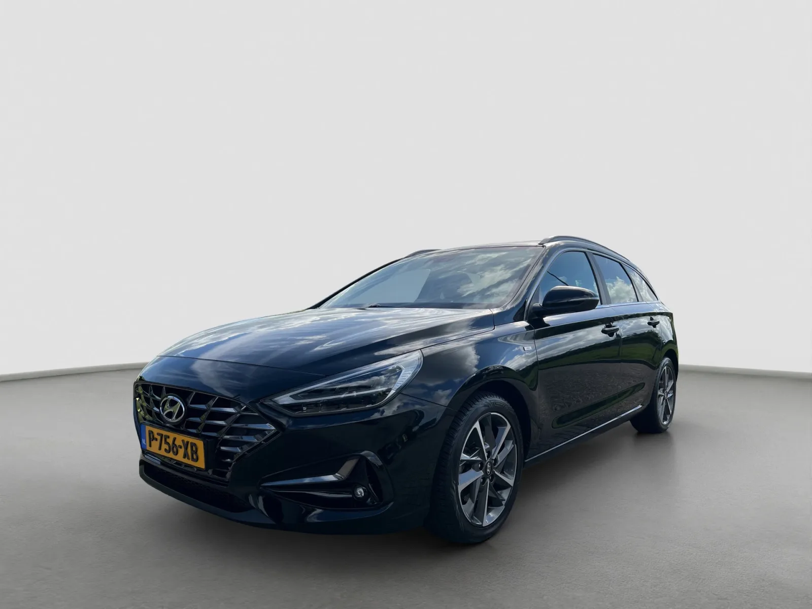 Hyundai i30 (2022) — foto 1