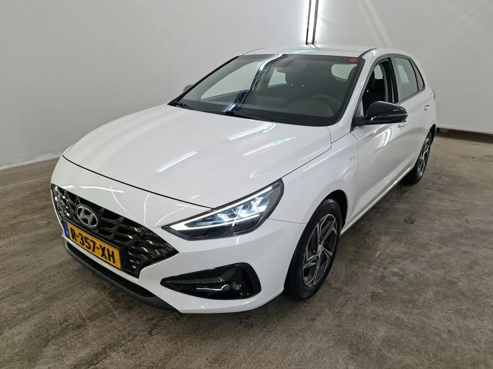 Hyundai i30 (2022) — foto 1