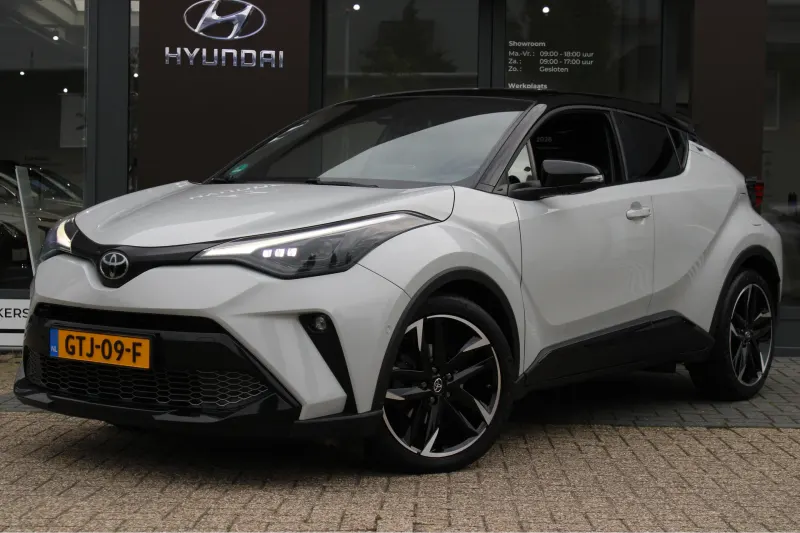 Toyota C-HR (2023)
