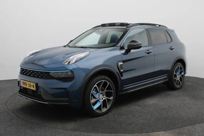 Lynk & Co 01 (2023)