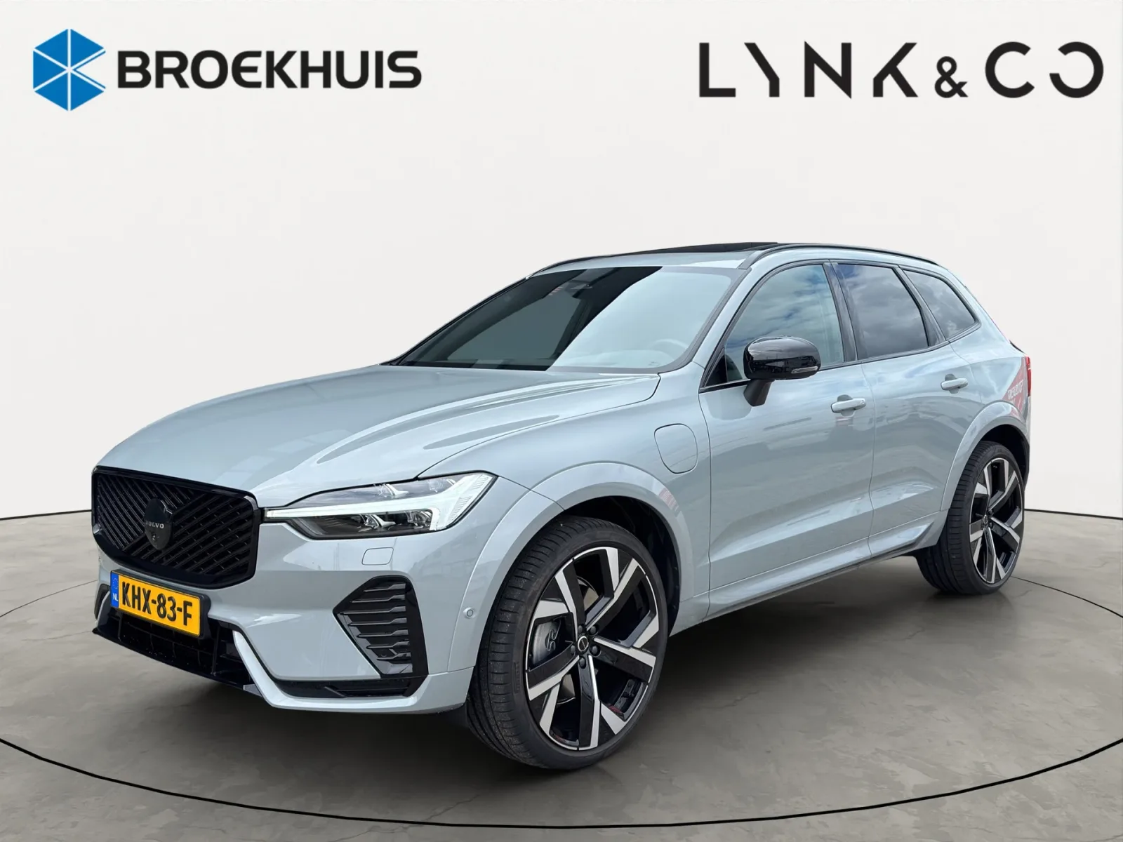 Volvo XC60 (2026) — foto 1
