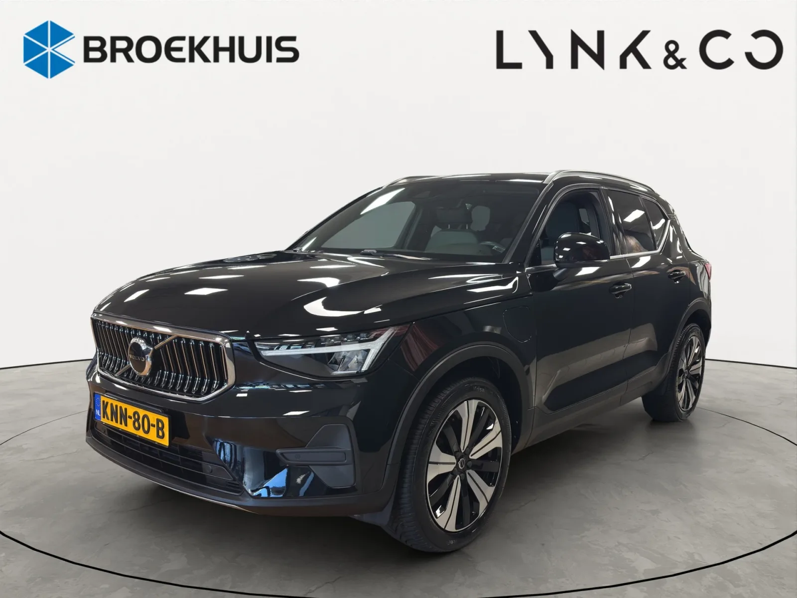 Volvo XC40 (2023) — foto 1