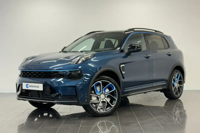 Lynk & Co 01 (2023)