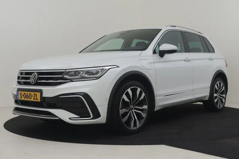 Volkswagen Tiguan (2023)