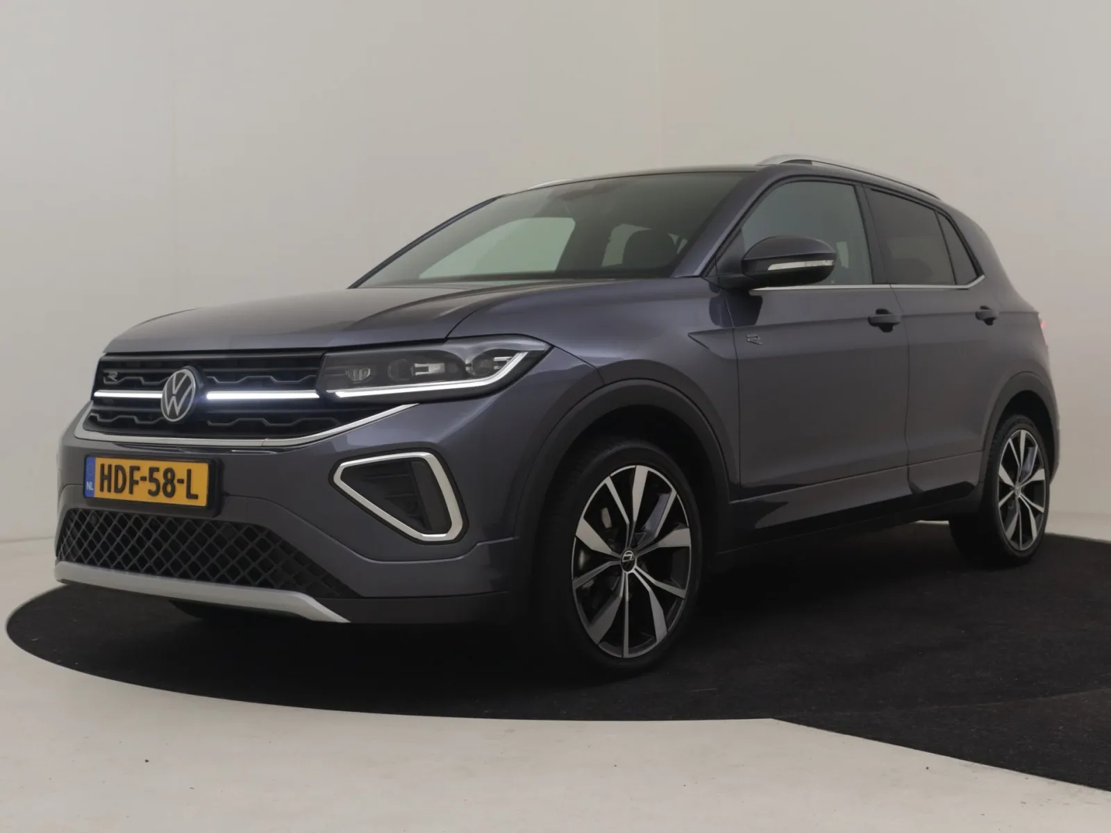 Volkswagen T-Cross (2025) — foto 1