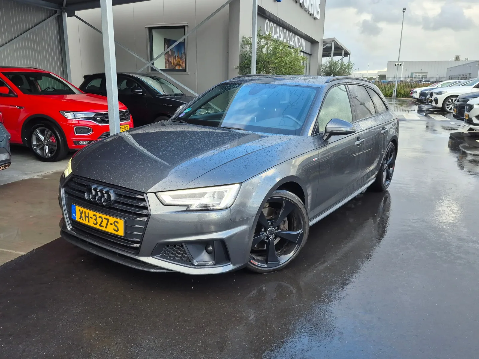 Audi A4 (2019) — foto 1