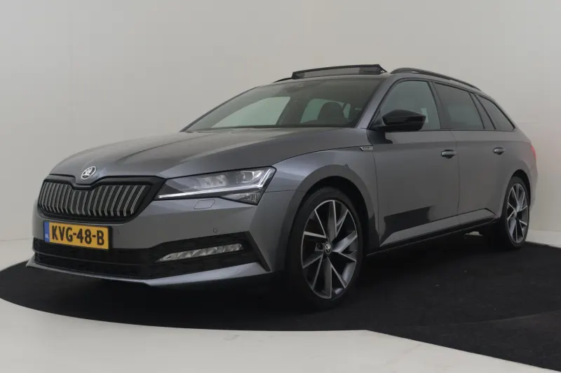 Škoda Superb (2023)