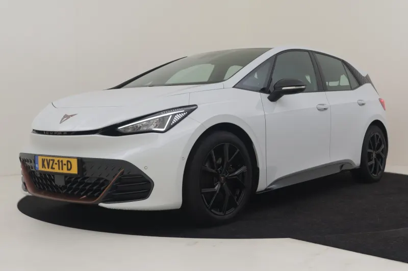 CUPRA Born (2023)