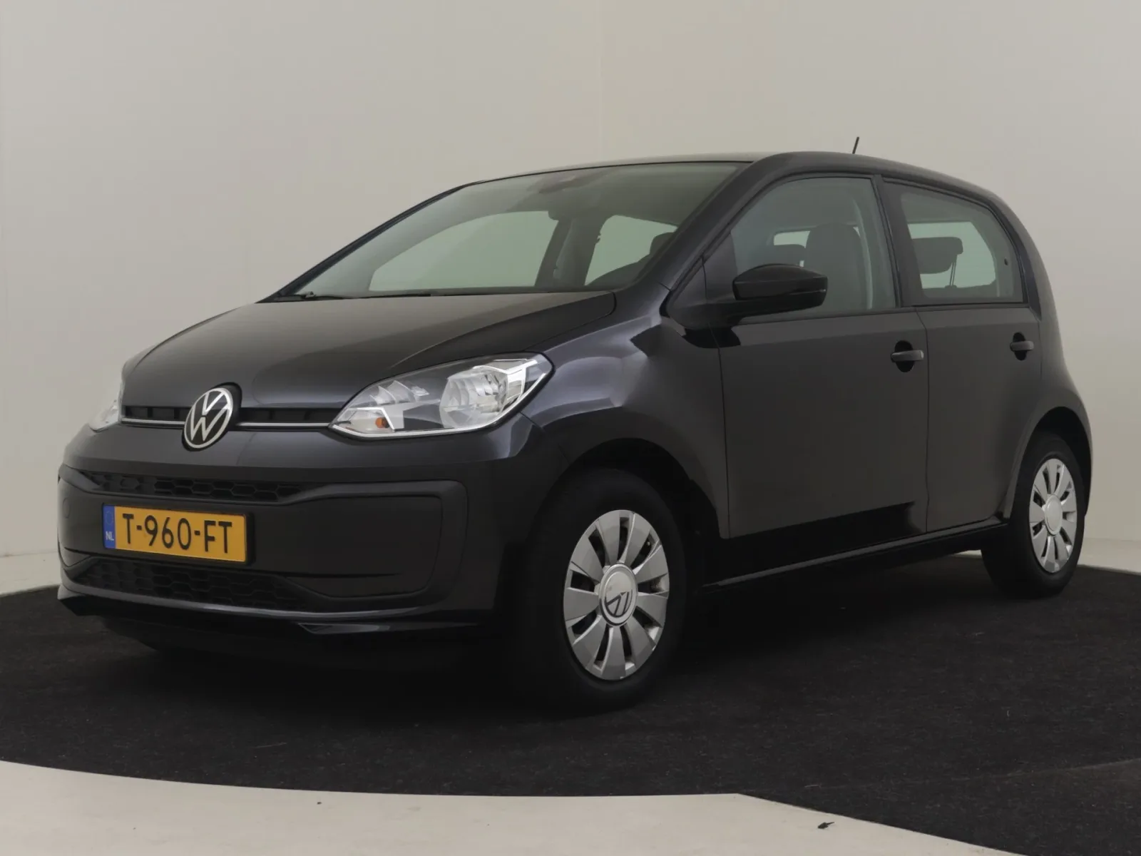Volkswagen Up! (2023) — foto 1