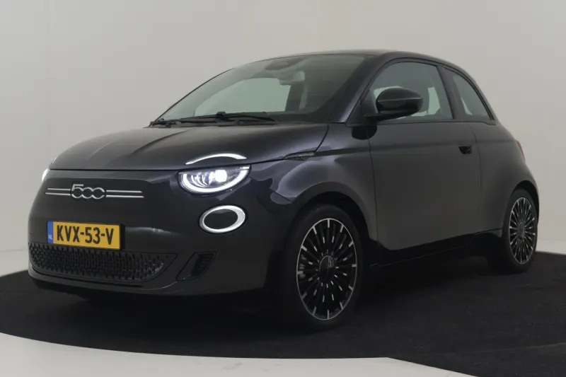 Fiat 500 (2022)