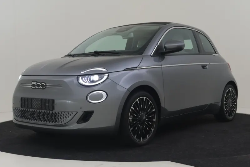 Fiat 500C (2022)