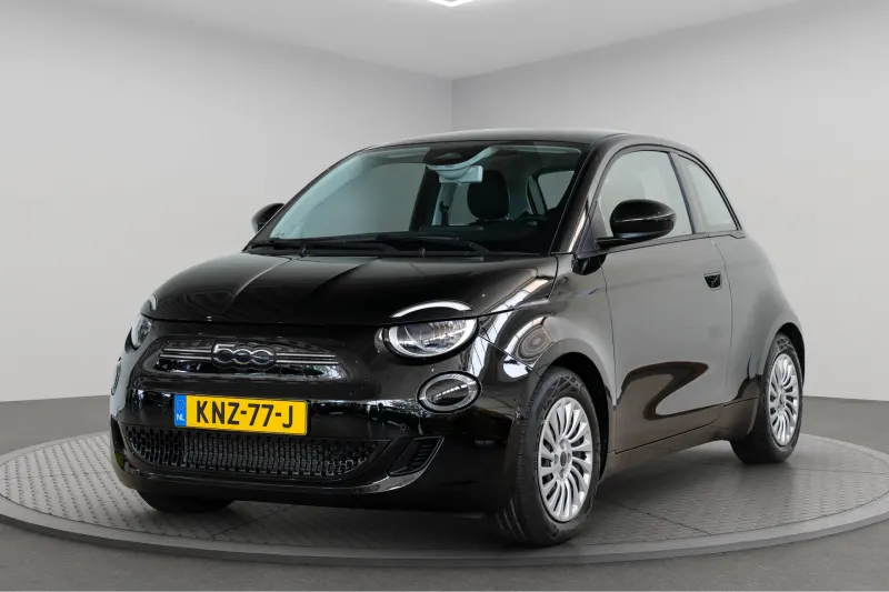 Fiat 500 (2023)