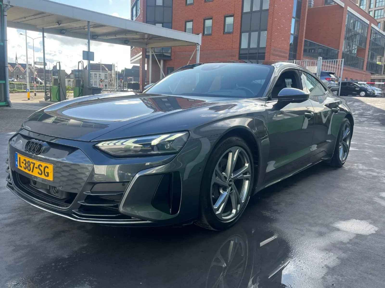 Audi e-tron GT (2021) — foto 1