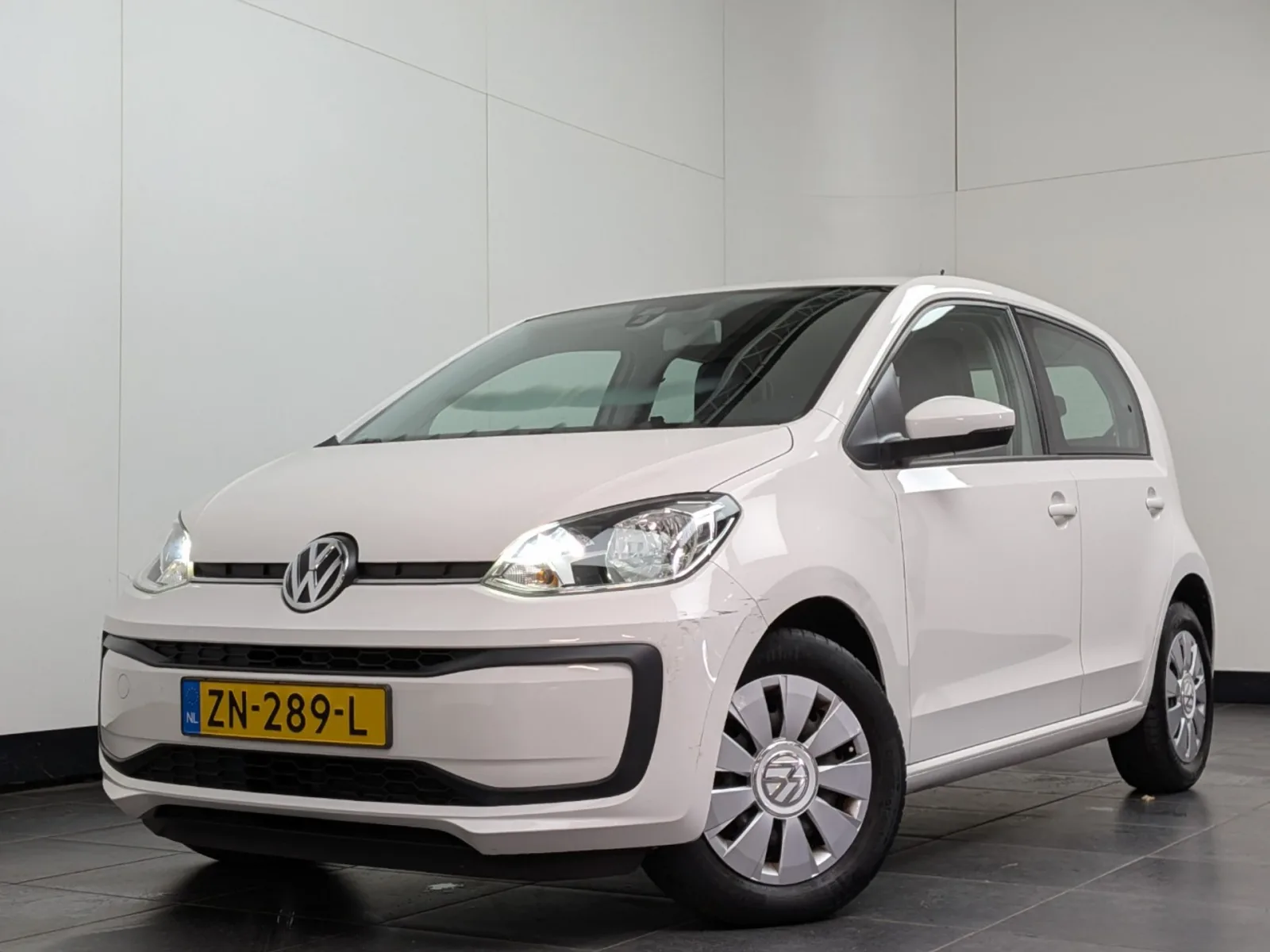 Volkswagen Up! (2019) — foto 1
