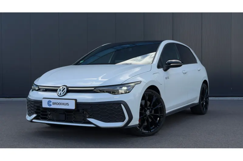 Volkswagen Golf (2025)