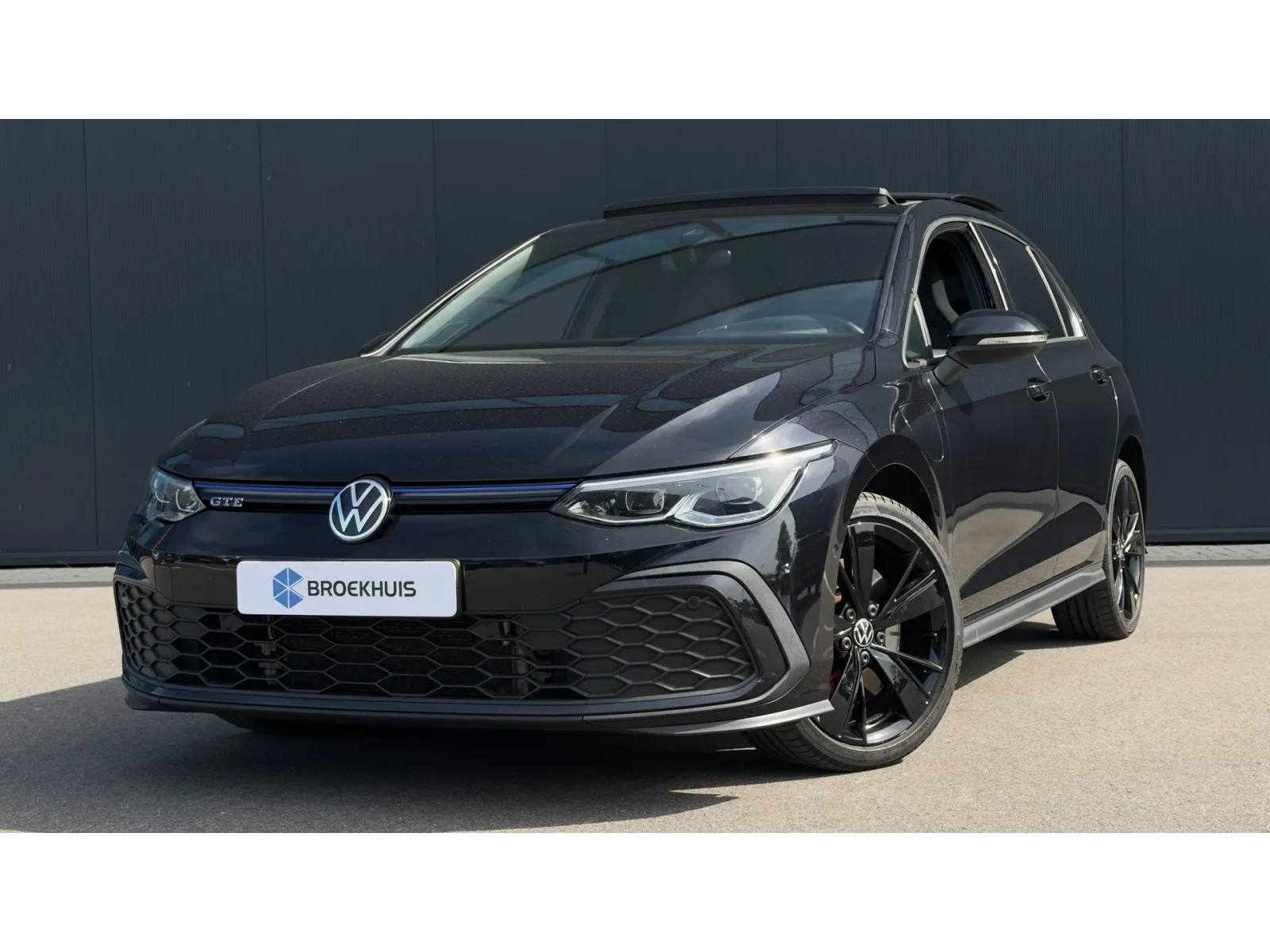 Volkswagen Golf (2020) — foto 1