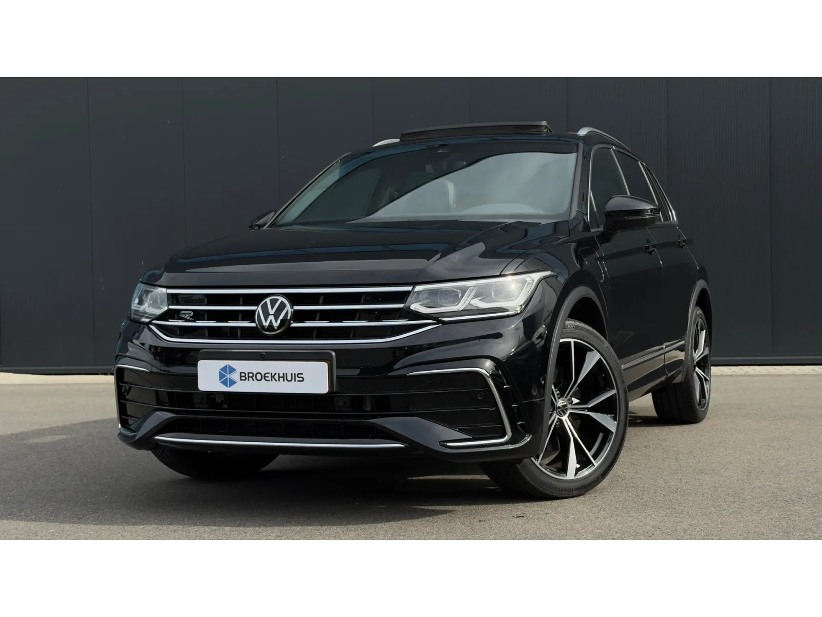 Volkswagen Tiguan (2023) — foto 1