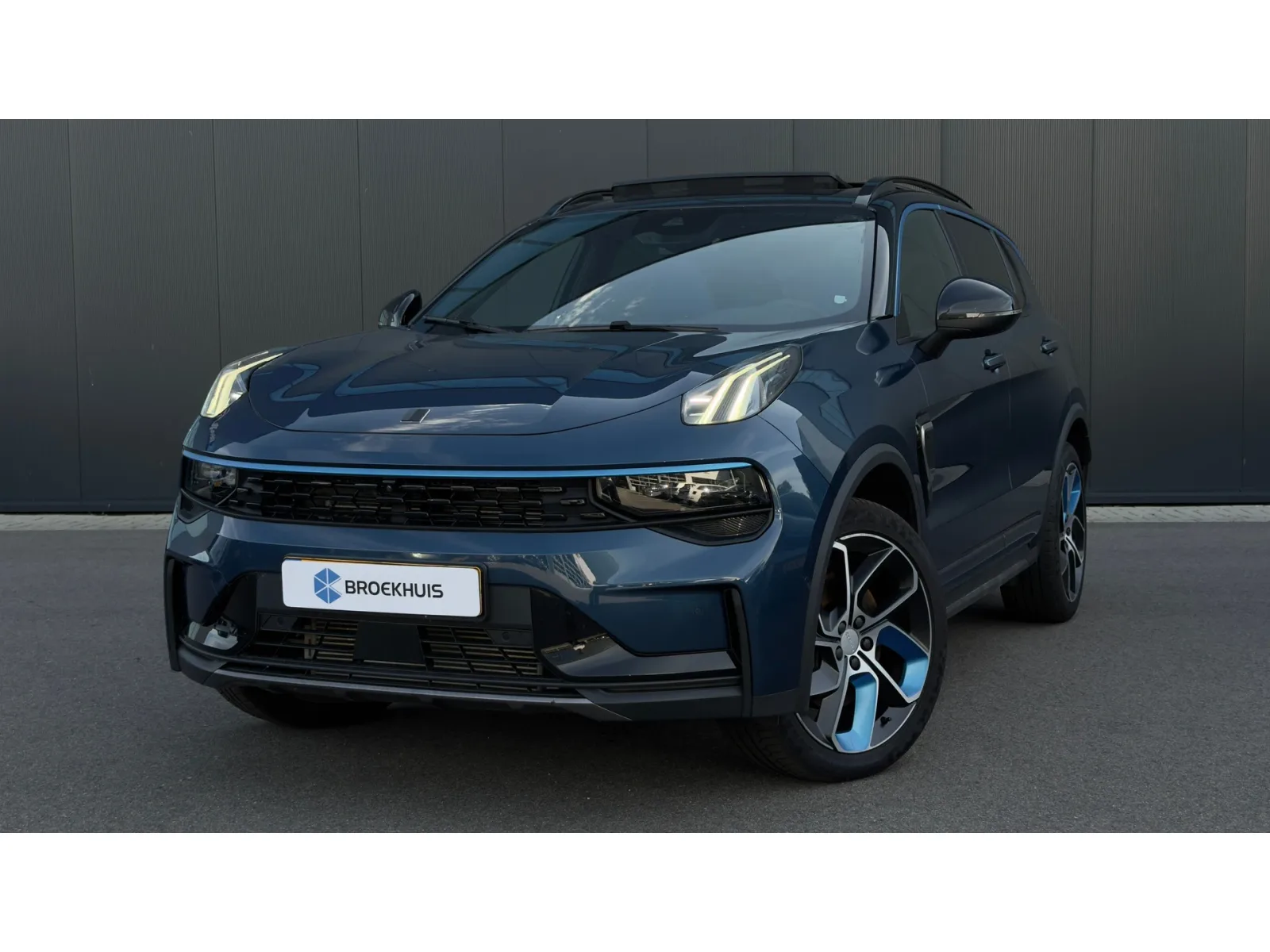 Lynk & Co 01 (2024) — foto 1