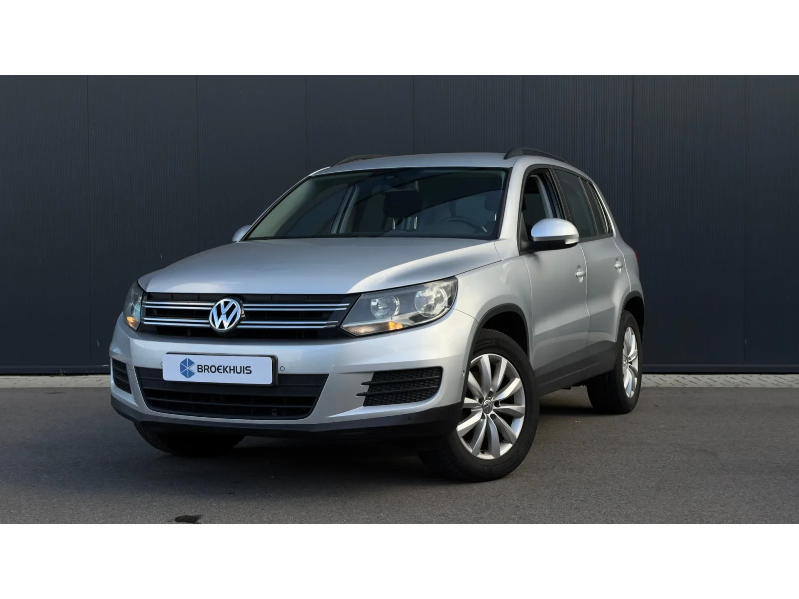 Volkswagen Tiguan (2014) — foto 1
