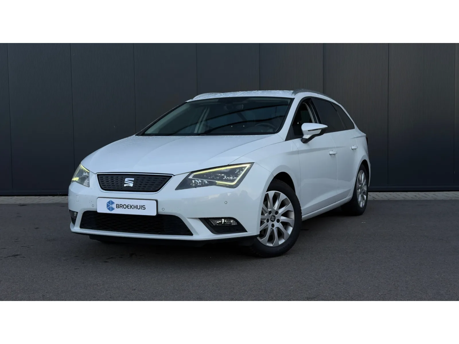 SEAT Leon (2016) — foto 1