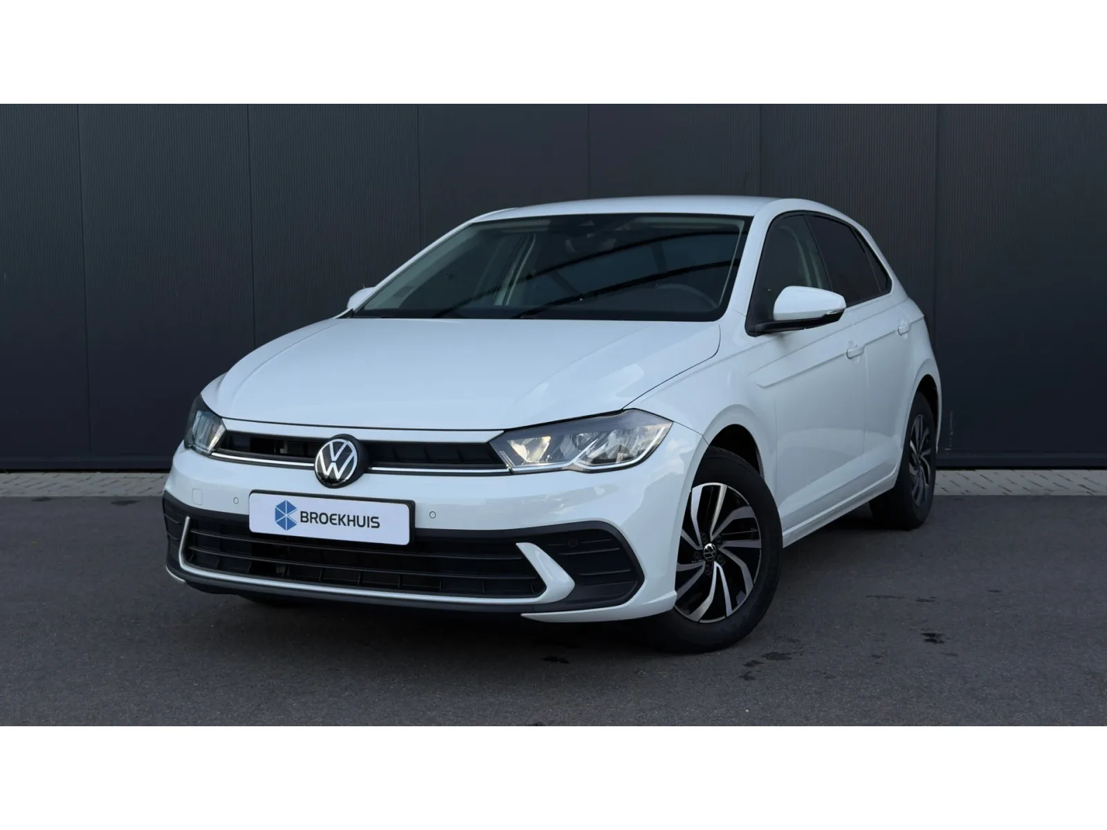 Volkswagen Polo (2024) — foto 1