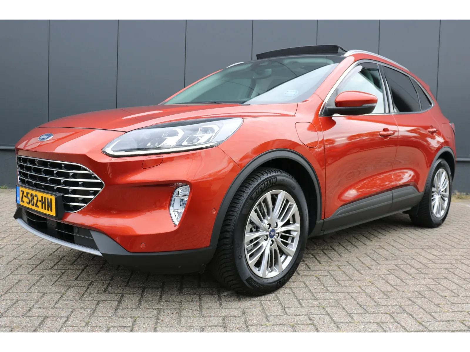 Ford Kuga (2020) — foto 1