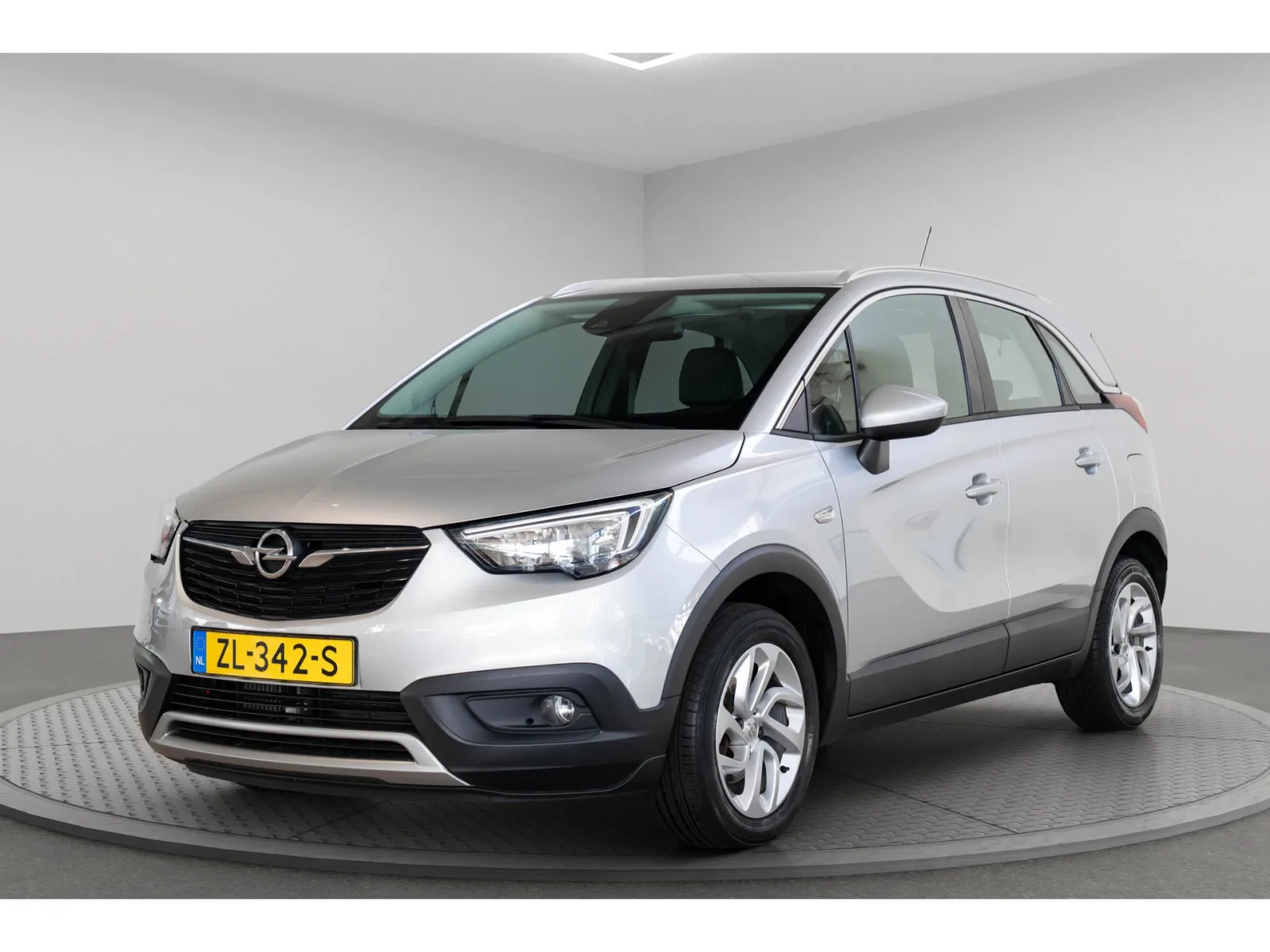 Opel Crossland X (2019) — foto 1