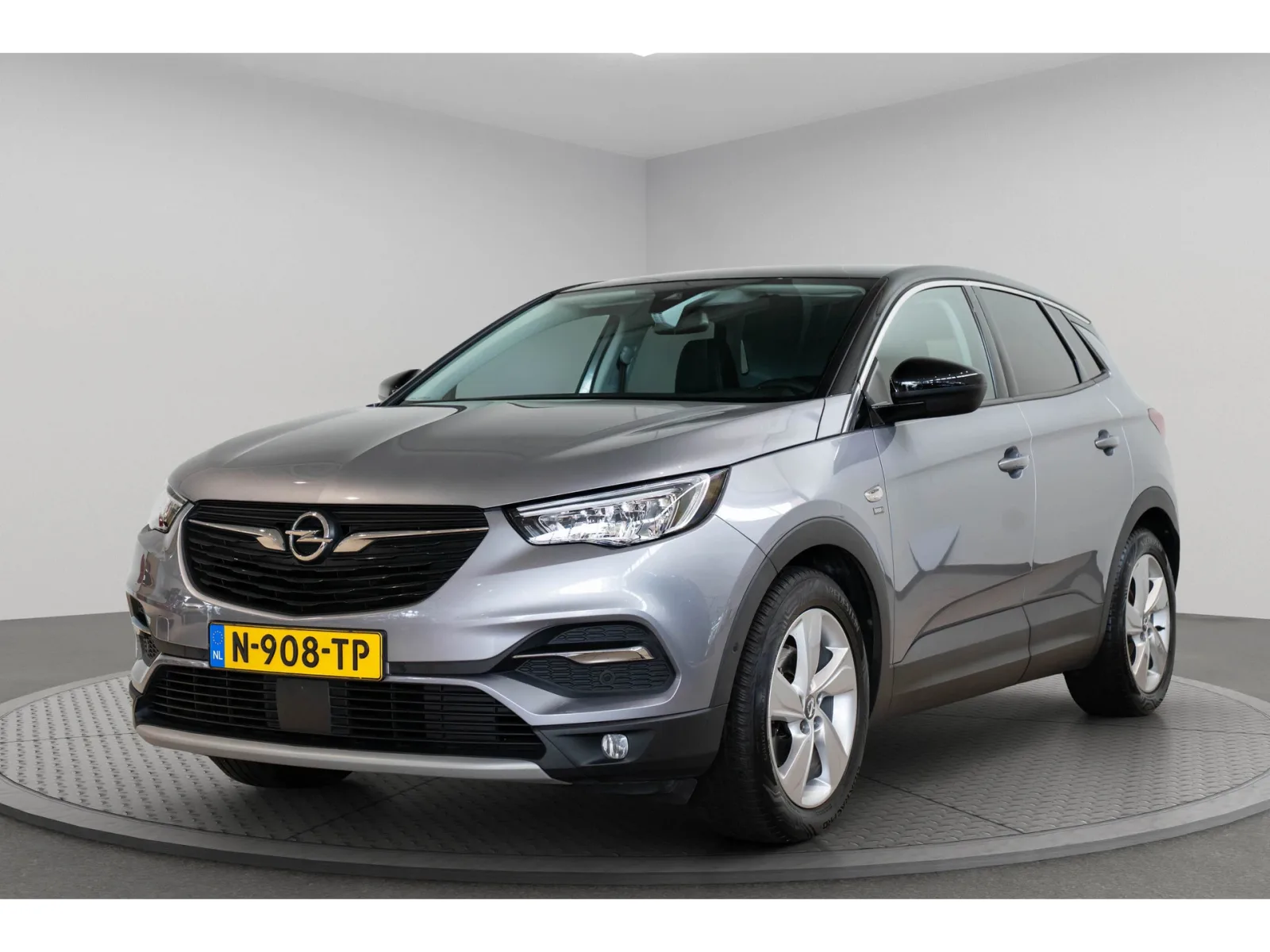 Opel Grandland X (2020) — foto 1