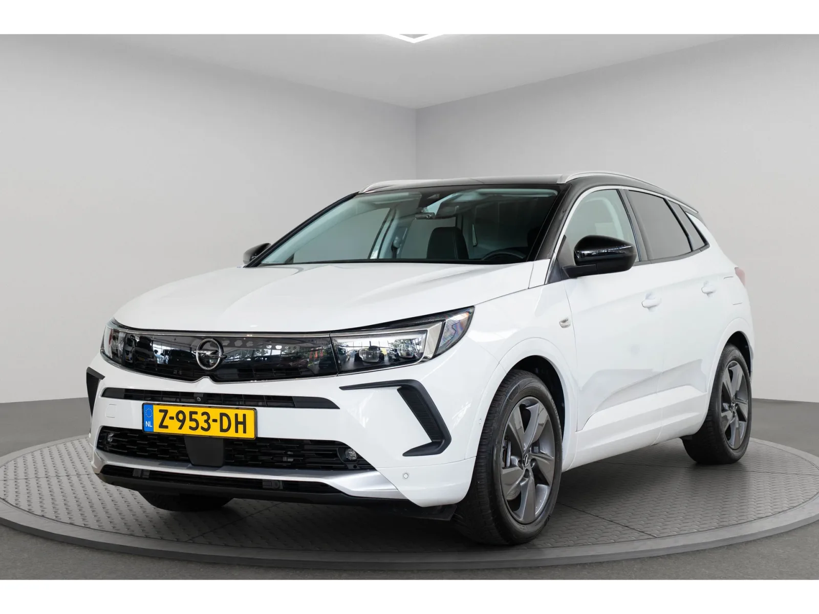 Opel Grandland (2022) — foto 1