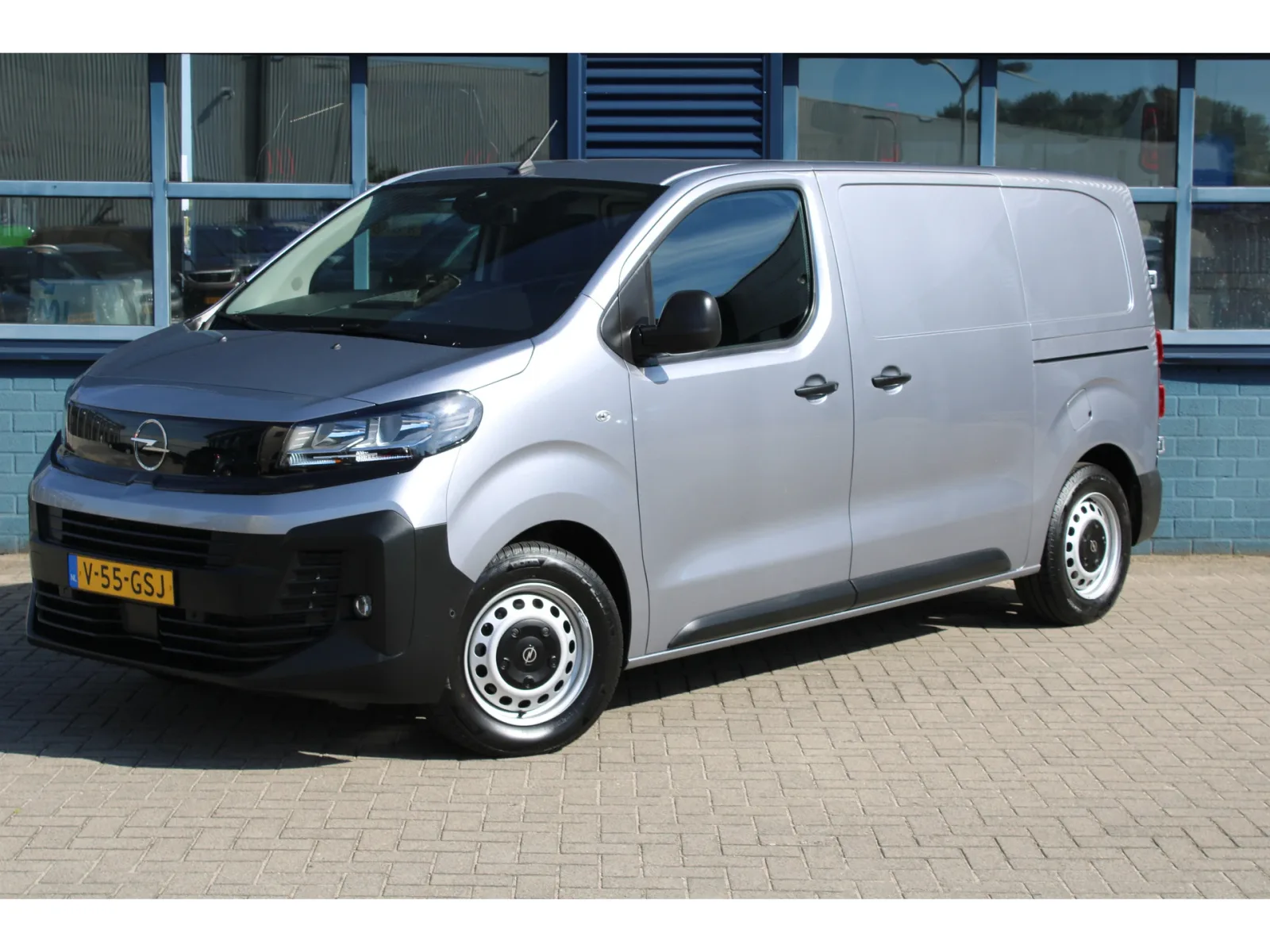 Opel Vivaro (2024) — foto 1