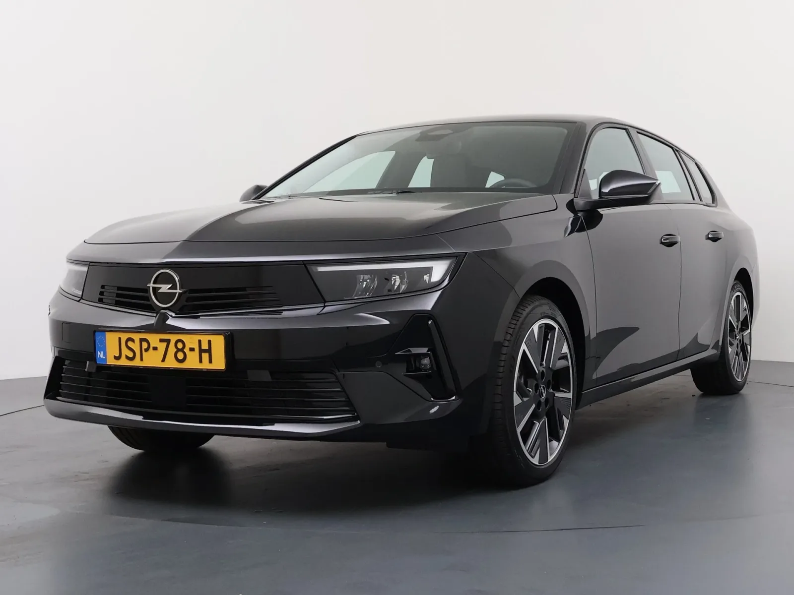 Opel Astra (2025) — foto 1