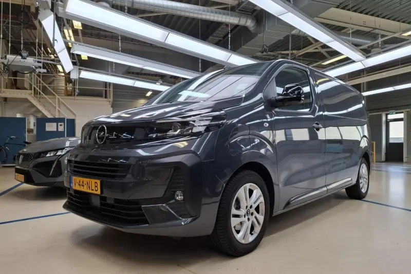 Opel Vivaro-e (2025)
