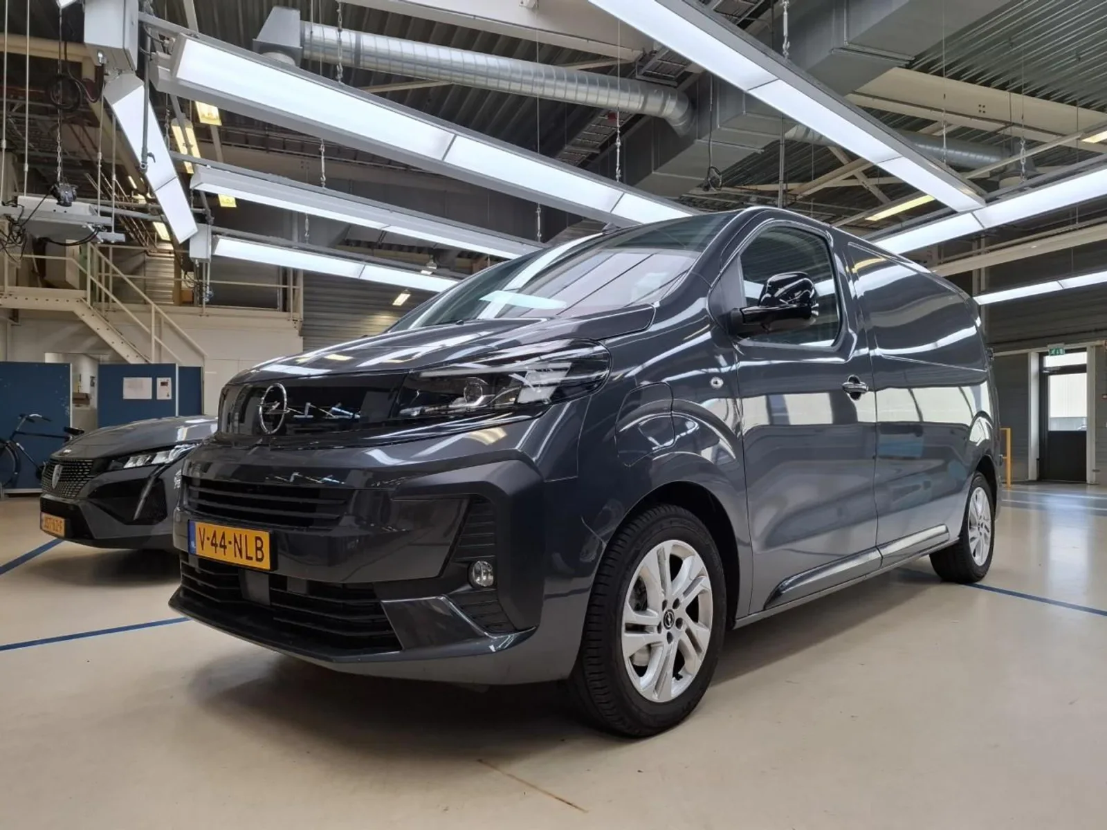 Opel Vivaro-e (2025) — foto 1