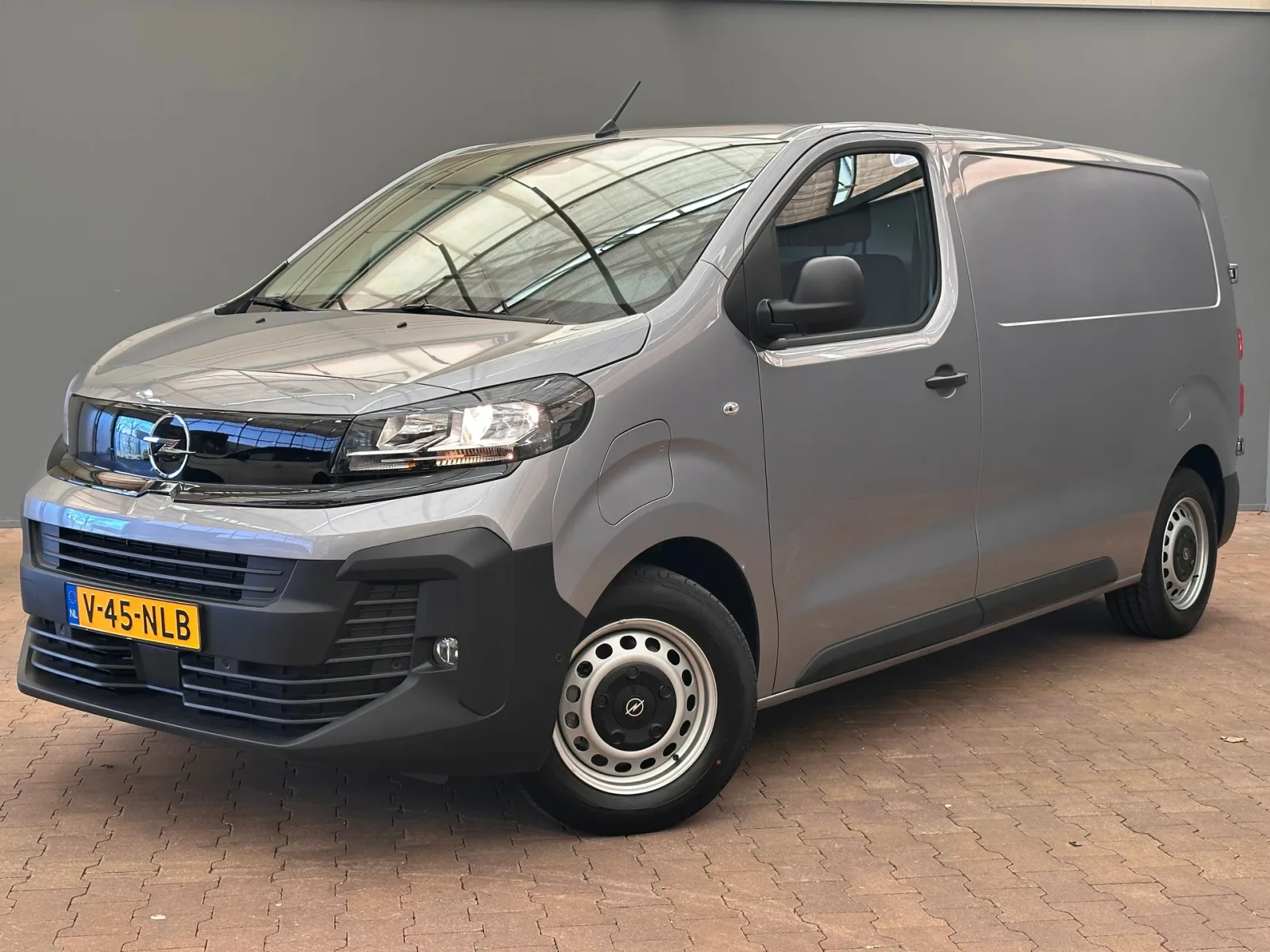 Opel Vivaro-e (2025) — foto 1