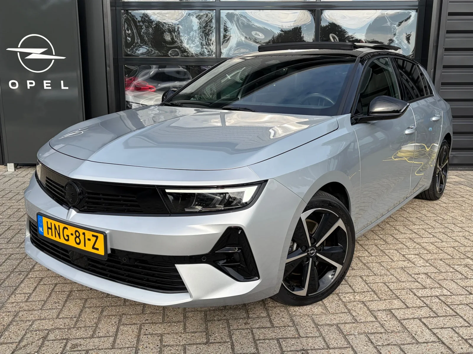 Opel Astra (2025) — foto 1