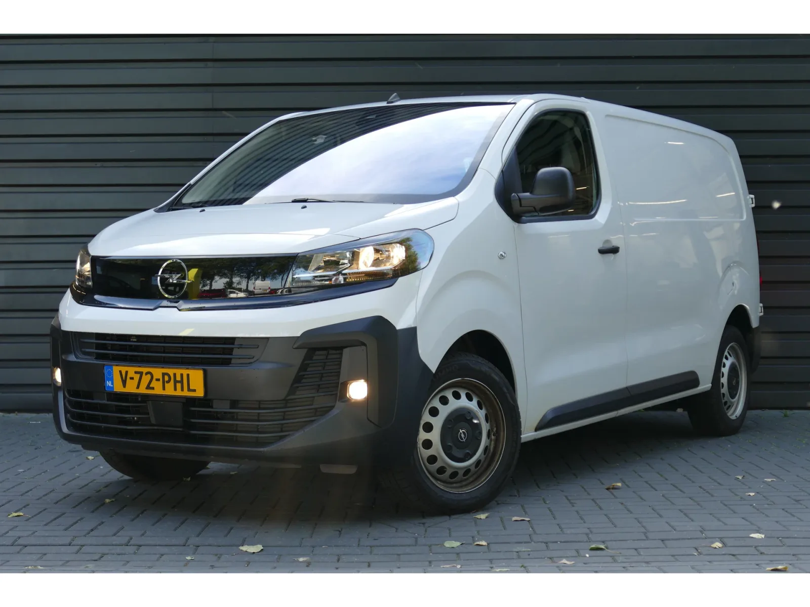 Opel Vivaro (2024) — foto 1
