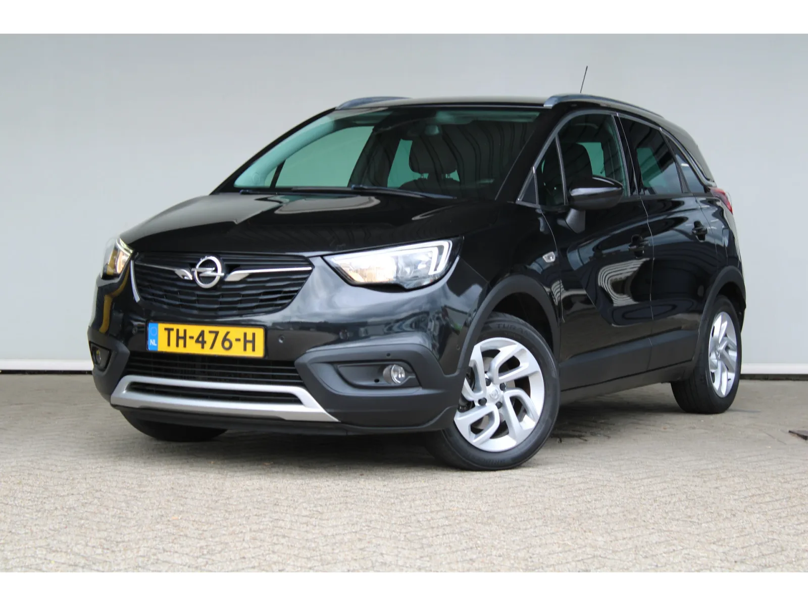 Opel Crossland X (2018) — foto 1