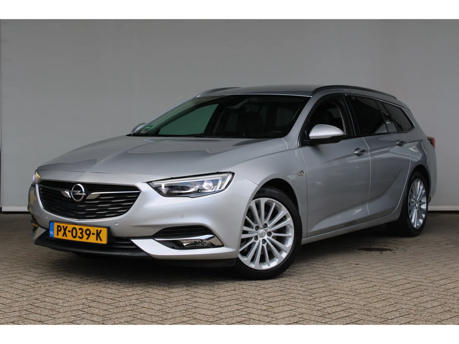 Opel Insignia (2017) — foto 1