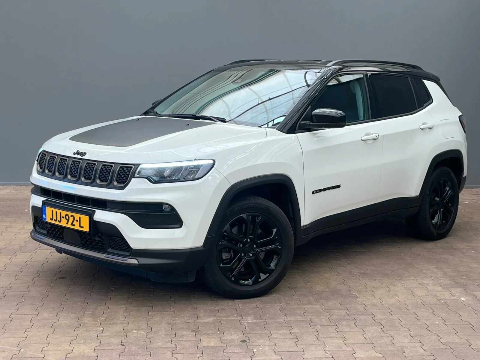 Jeep Compass (2022) — foto 1