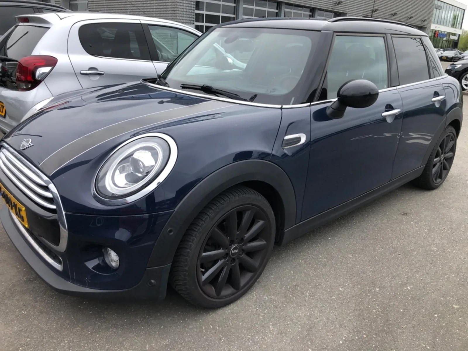 MINI Cooper (2019) — foto 1