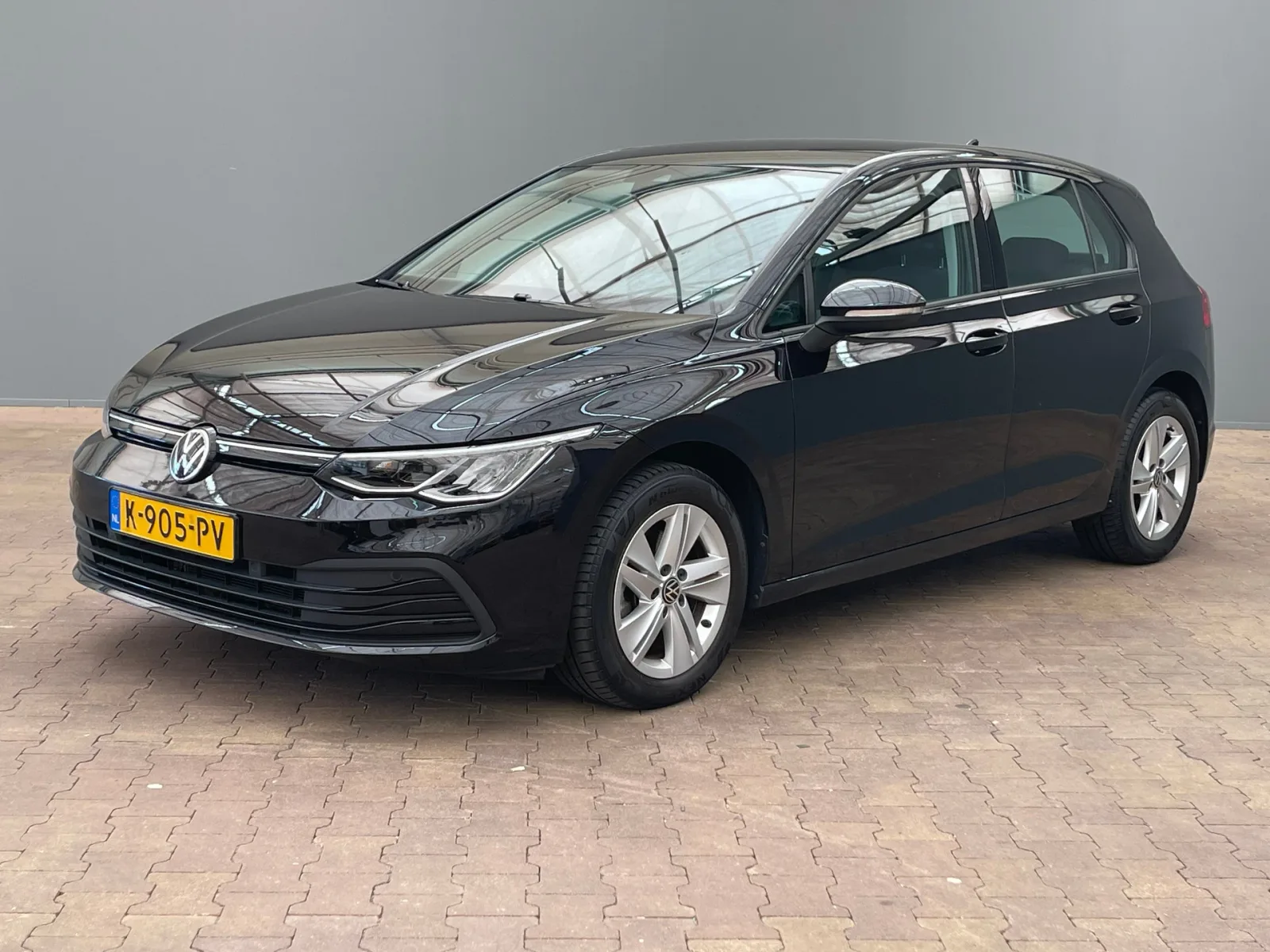 Volkswagen Golf (2020) — foto 1