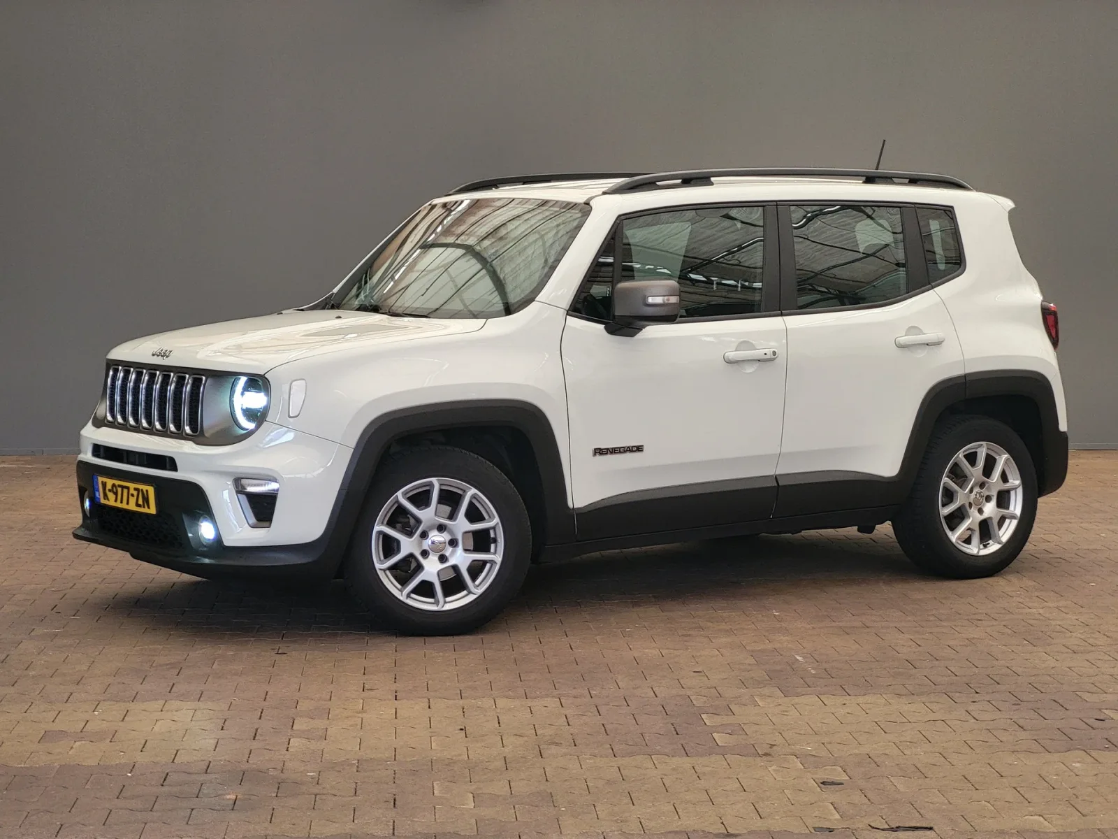 Jeep Renegade (2019) — foto 1