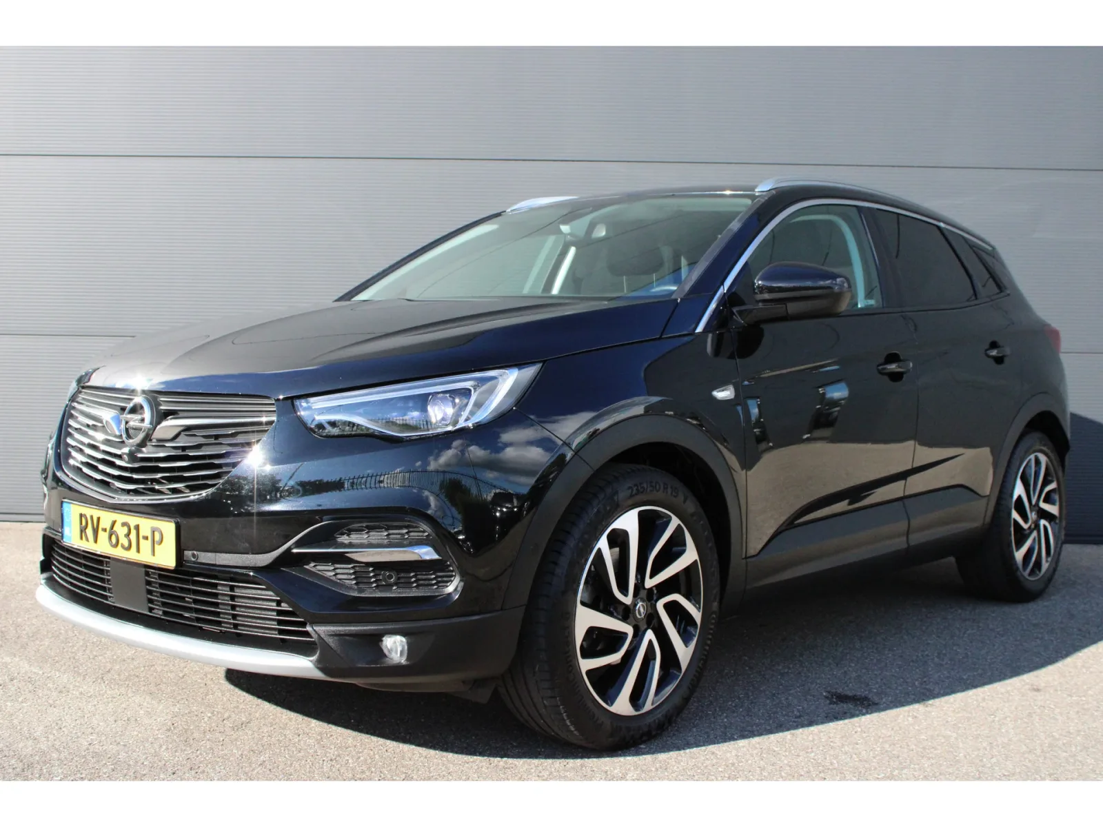 Opel Grandland (2018) — foto 1