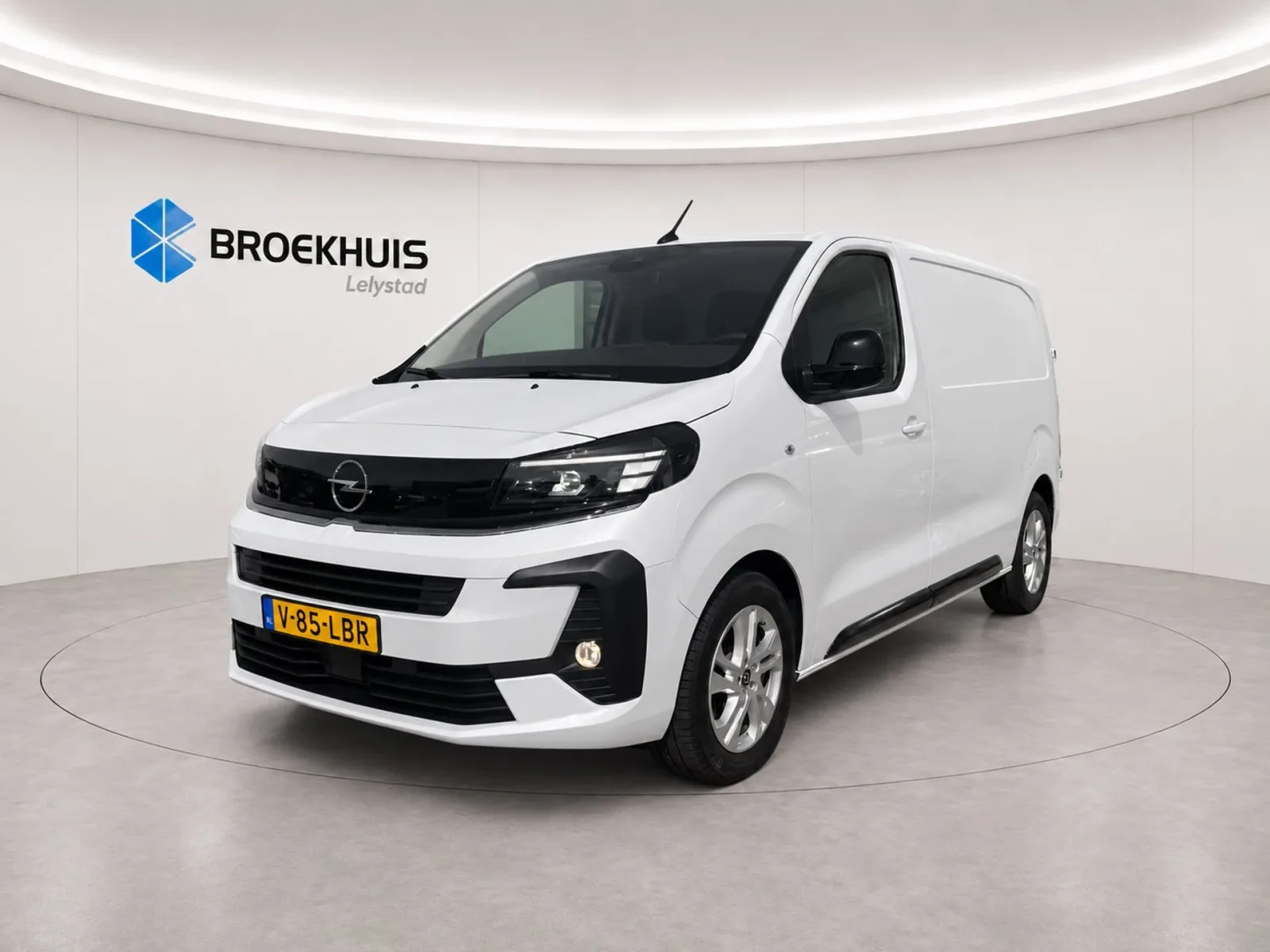 Opel Vivaro (2024) — foto 1