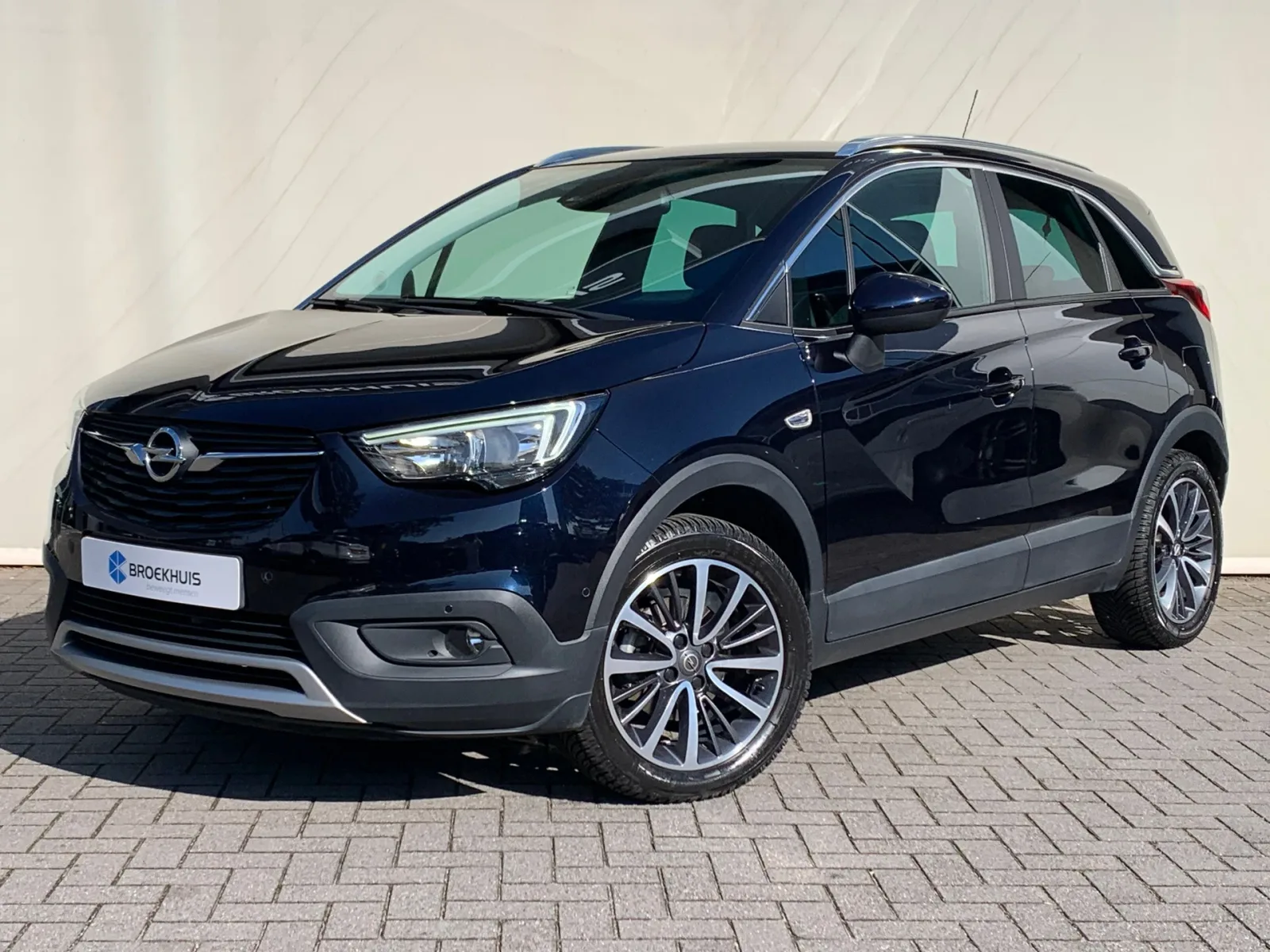 Opel Crossland (2018) — foto 1