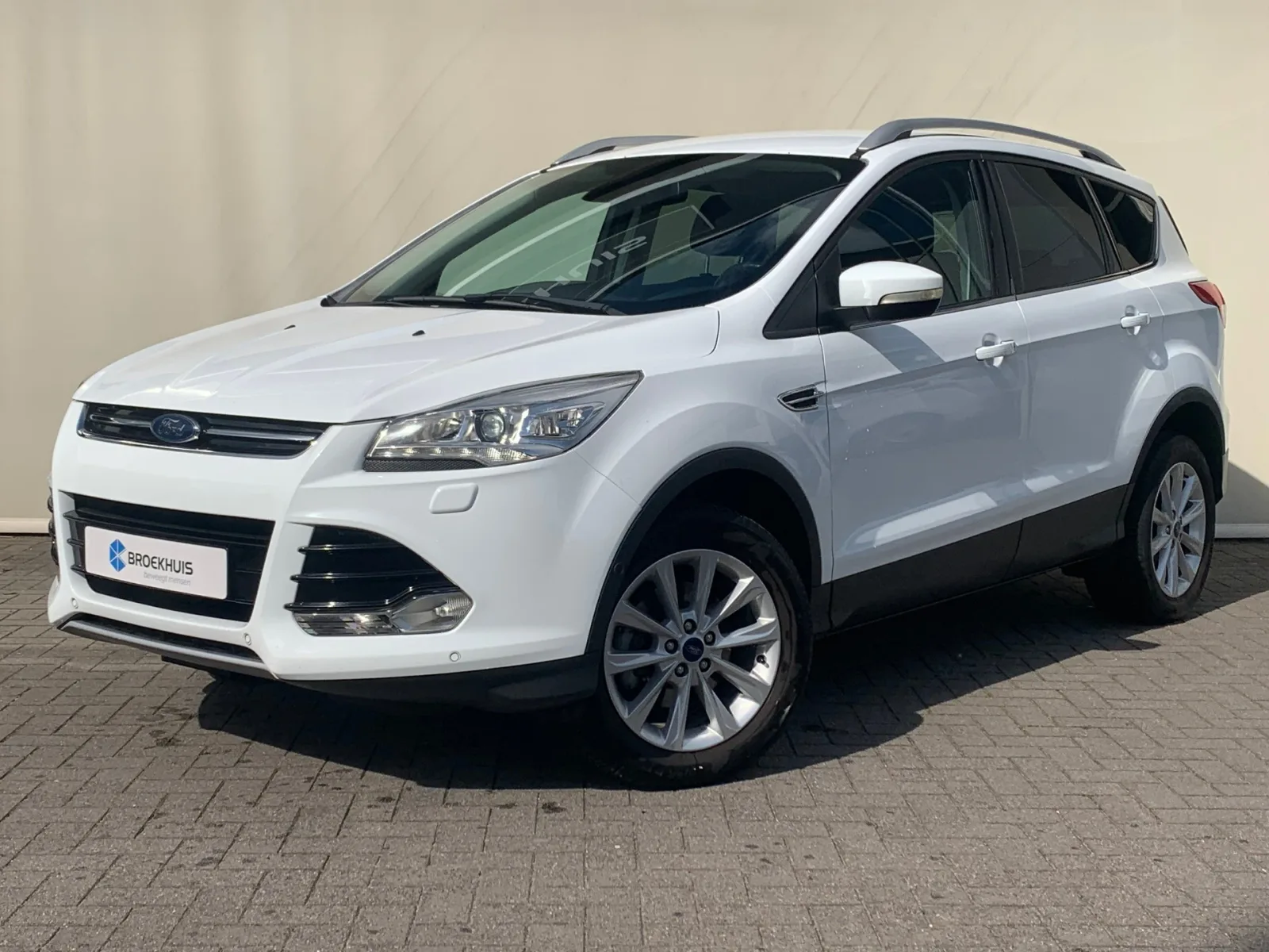 Ford Kuga (2016) — foto 1